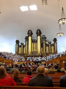 mormon choir.jpg